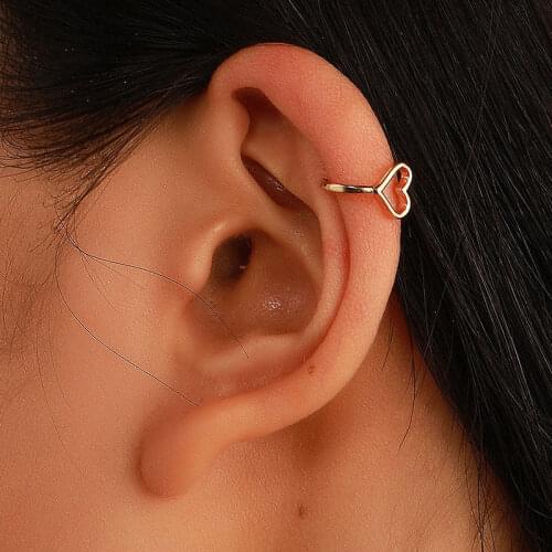 Simple Temperament Hollow Love Clip Earrings for Women South Korea ins Sweet Personality Metal non-hole Star Earring