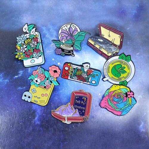 Lovely Colorful Flower Rose Brooch Flower Game console handle Music box Green Tea Package Brooches Badges Gifts Wholesale
