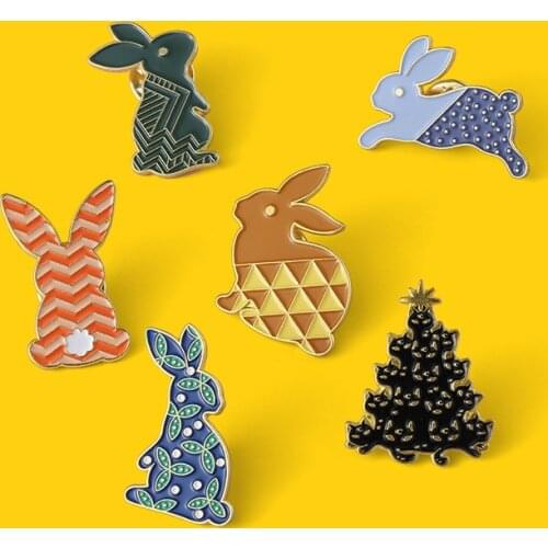 Exquisite Jewelry New Personality Fashion Animal Series Cartoon Cute Rabbit Pine Tree Shape Wild Brooch Accessories Badge Ins