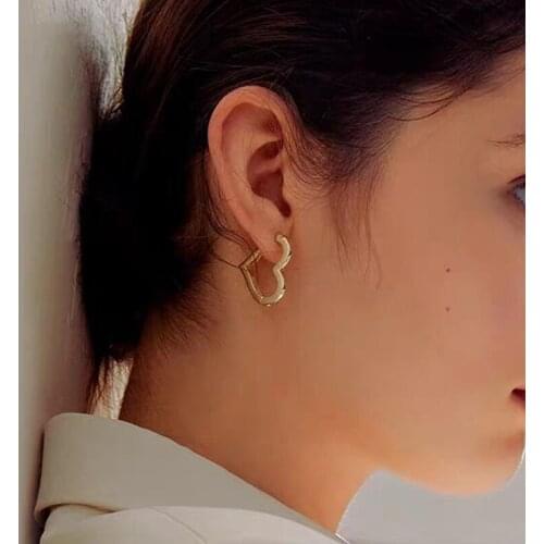 Simple classic fashion women jewelry high polished 19mm huggie heart shaped hoop earring