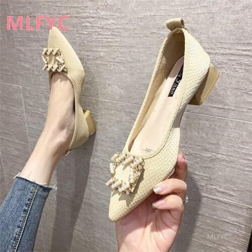 2021 new thick heel pearl rhinestone pointed toe womens shoes shallow mouth single shoes temperament small fragrance shoes