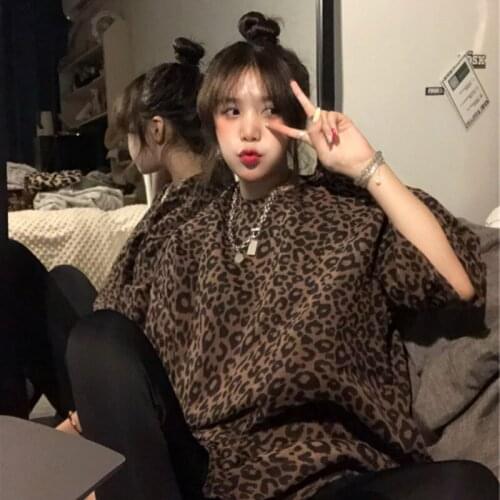 Short Sleeve Leopard T-shirt Womens Korean Version Loose Hong Kong Style 2021 New Womens Print Vintage Temperament Top