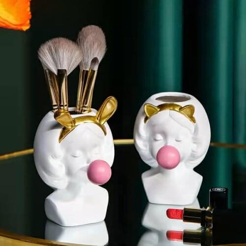 Nordic Girl Resin Statue Home Decor Modern Office Living Room Sculpture Decorative Figurines For Interior Home Decor Accessories