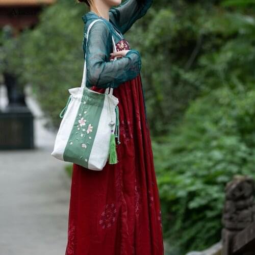 Alasir Art Women Shoulder Bags Cotton Embroidery Flowers Canvas Messenger Bags Chinese Style Girls Tassel Vintage Handbags