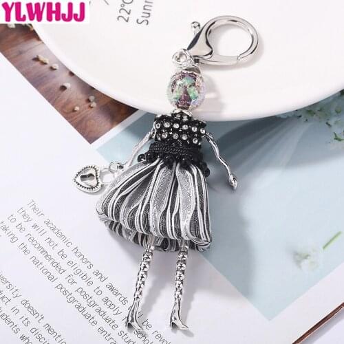 YLWHJJ brand 2020 new women lovely doll keychain Rhinestone key ring girl car key chain bag pendant pearl hot fashion jewelry