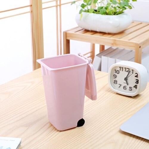 Mini plastic desktop trash can Creative multifunctional pen holder Desktop debris sorting trash can