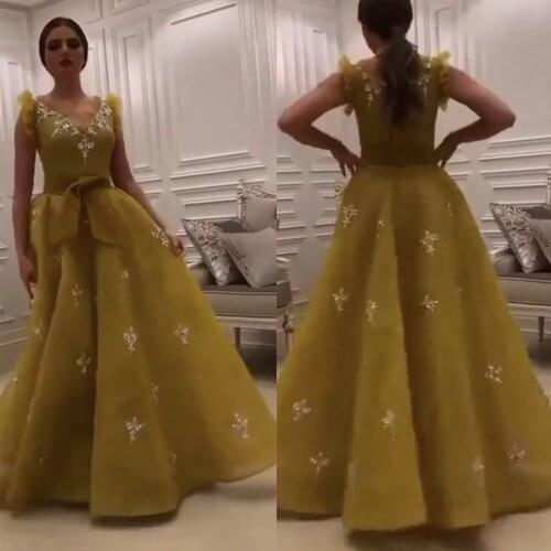 Green prom dresses 2020 v neck ruffle bow lace appliques a line long evening dresses gowns long party dress