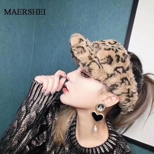 MAERSHEI Womens Leopard Baseball Cap Fur Bone Girls Fashion Empty Top Hat Student Street Cap Accessories Wholesale