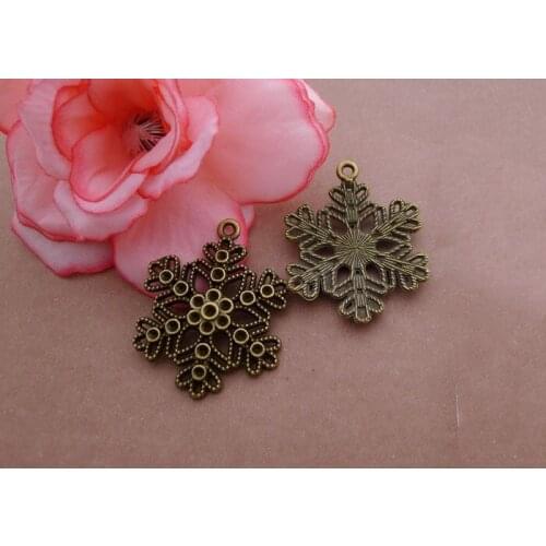 20pcs Vintage Hollow Snowflakes Charm Fit Making Earrings/Bracelets/necklace Alloy Charms Fashion DIY Jewelry Accessories