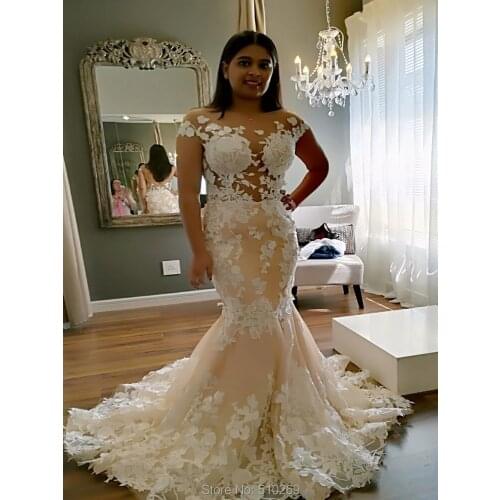 Mermaid Silhouette Wedding Dress 3D Lace Decoration Lace and Gauze Low Back Custom made Bridal Gowns Vestido De Noiva