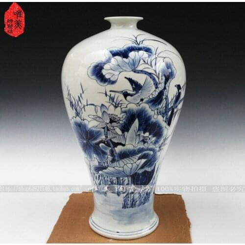 Jingdezhen ceramics/antique vase, all hand-painted landing plum bottle of blue and white porcelain