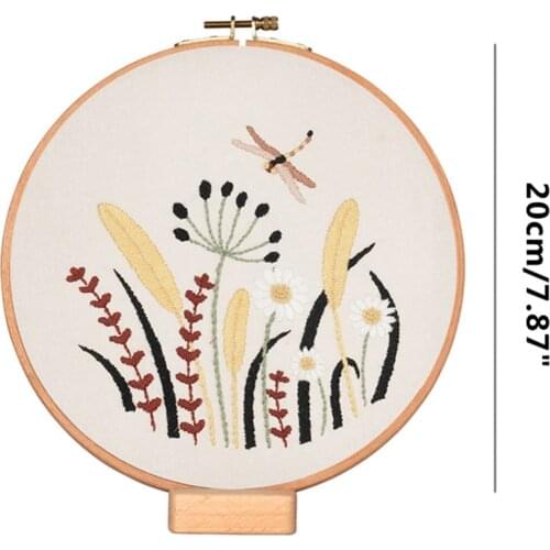 Embroidery Starter Kit Embroidery Beginner Kits Cross Stitch Kit Include Embroidery Clothe With Floral Pattern Instructions 20cm