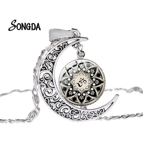 New Arrival Classical Mandala Flower Necklace Glass Cabochon Handmade Crescent Moon Pendant Buddhist Zen OM Yoga Jewelry