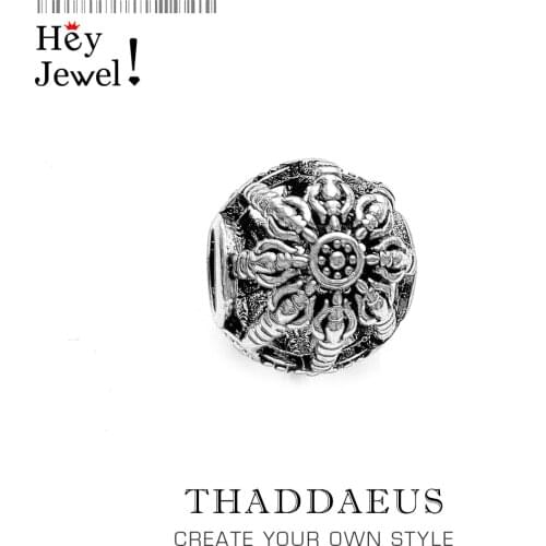 Thaddaeus Wedding Rings