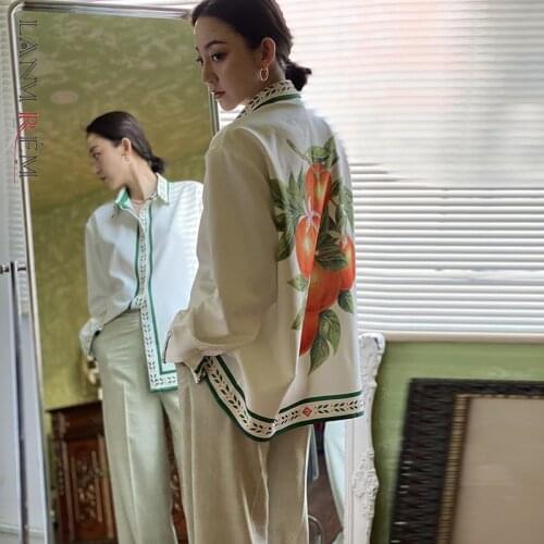 LANMREM 2021 Spring 2021 New Arrival Green And White Temperament Loose Turn-down Collar Shirt All-match Top For Women 2A310209