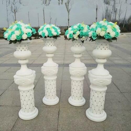 Wholesale 4pcs Fashion Wedding Props Decorative Roman Columns White Color Plastic Pillars Road Cited Party Event Decor Supplies