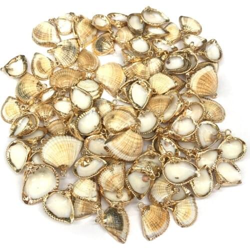 Natural shell Pendants Fan shaped Exquisite charms for Jewelry Making DIY Bracelet Necklaces earrings Accessories 15x15-18x18mm