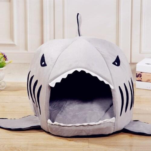 Cute Pet Products Warm Dog Beds Soft Dogs House Pet Sleeping Bag Shark Shape Small Dog Kennel Cat Bed Cat House cama perro PD093