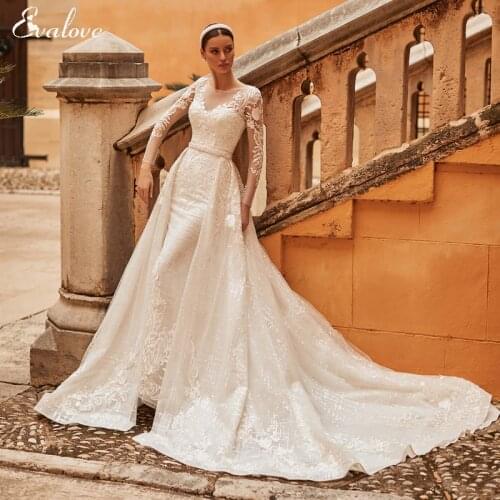 EVALOVE Elegant Scoop Neck Long Sleeve Beaded Mermaid Wedding Dress Gorgeous Appliques Lace Detachable Train Vintage Bridal Gown