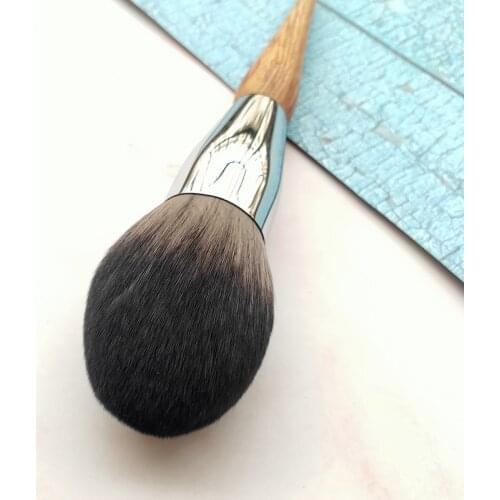 1Pcs High-quality Powder Makeup Brush Blush Face Smear Wooden Handle Art Scan Professional Makeup Tool