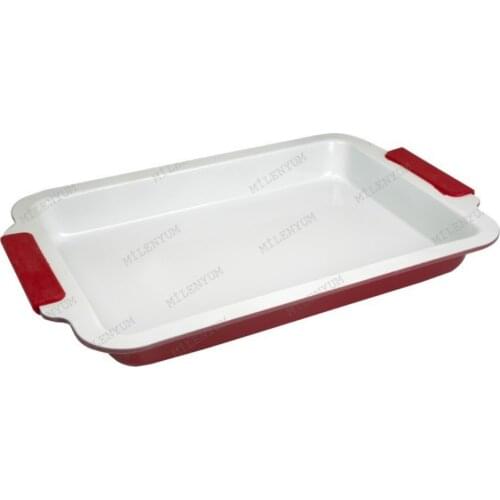 Cake and bread molds