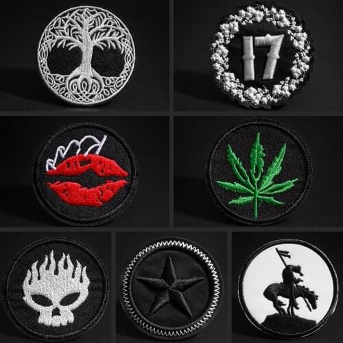 Round black patches for Clothes punk DIY skull Red lips and green leaves motorcycle coats hats T-shirt decoration patch Decal