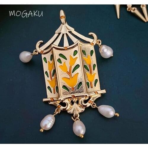 MOGAKU Chinese Style Women Brooches 2021 Newest Retro Design Ethnic Brooch Pins Ladies Office Casual Pearl Accessories Jewelry