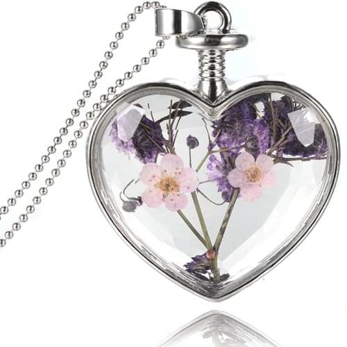Original Crystal Glass Metal Necklace Natural Pink Decoration Dried Flower Necklace Metal Love Shape Necklace Pendant Jewelry