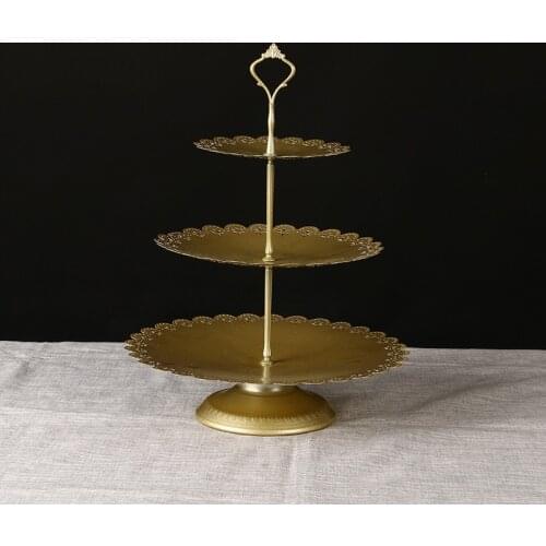 European Style Cake Set with Lace and Handicraft Cake Rack Wedding Decoration 1 or 3 Tier Cupcake Display Gold Metal Cake Stand