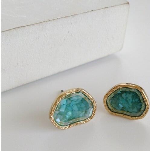 Personality Irregular Shape Round Stone Temperament Ears Clips Resin Elegant Light Green Stone Clip on Earrings Without Pierced