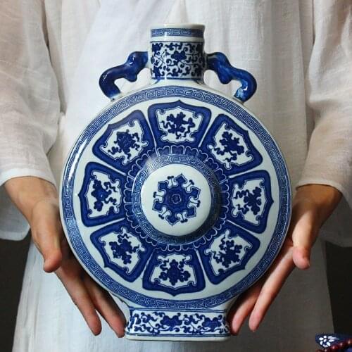 Jingdezhen ceramics new Chinese classical blue and white eight auspicious patterns double ear flat Vase ornament antique vase