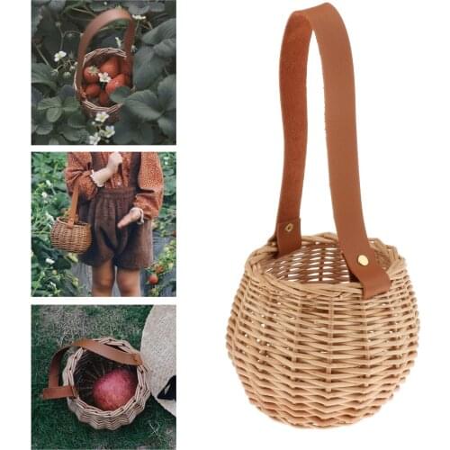 Handmade Wicker Rattan Flower Basket with Handle Hanging Basket Vase Wall Decor Storage Container Plant Basket For Garden