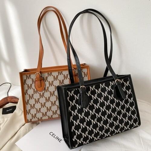 Luxury Designer Handbags Fashion Shoulder Bag Women PU Leather Letter Large Capacity Shoulder Bag FemaleHigh Quality Square Bag