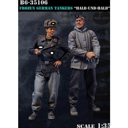 German resin soldiers of World War II Two German soldiers 1:35