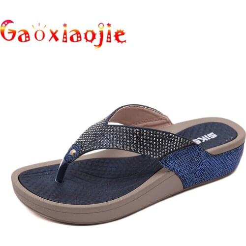 New 2020 Slippers Female Soft Wedges 4CM Cow Muscle Bottom Woman sandals Comfortable rhinestone flip-flop Non-slip beach shoes