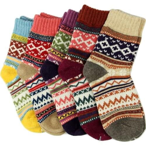 2018 Brand New Women Thick Warm Wool Cashmere Soft Solid Casual Cotton Socks Winter Colorful Warm Socks