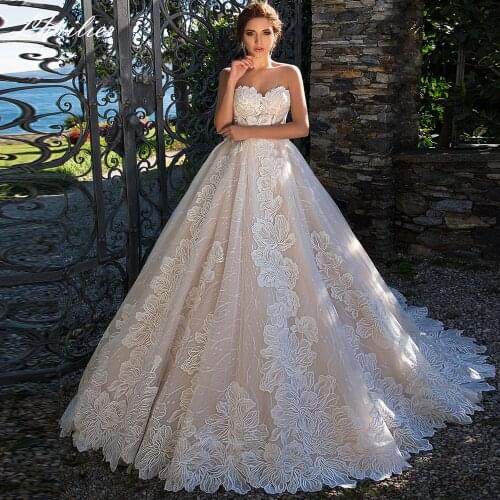 Lhuilier Strapless A Line Lace Wedding Dresses Sleeveless Floor Length Lace Up High Waisted Vintage Bridal Gowns
