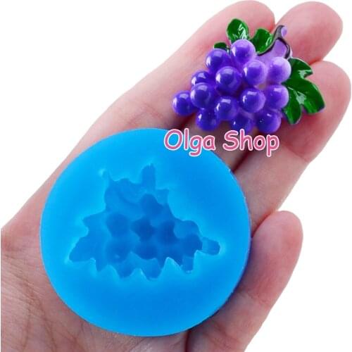 SYL132 32.0mm x 26.0mm Grape Silicone Mold Fondant Cake Decoration Candy Resin Clay DIY Earrings Pendant Candle Soap Craft