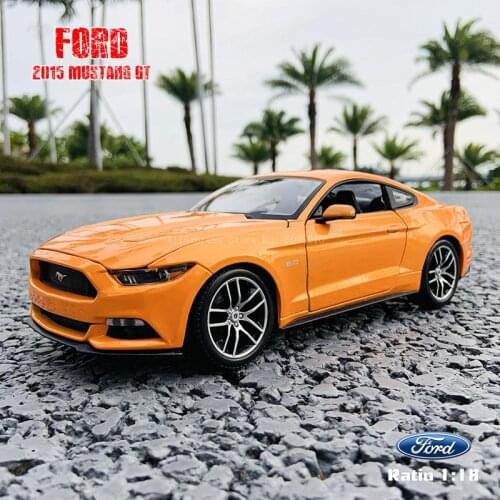 Maisto 1:18 Ford Mustang sports car Alloy Retro Car Model Classic Car Model Car Decoration Collection gift