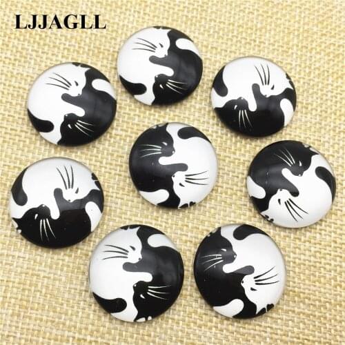 LJJAGLL Flat Dome Cameo Glass Cabochon Sleeping Hug Cats China Tai Ji Shape Pattern Fit Keychain Diy Jewelry Findings accessory