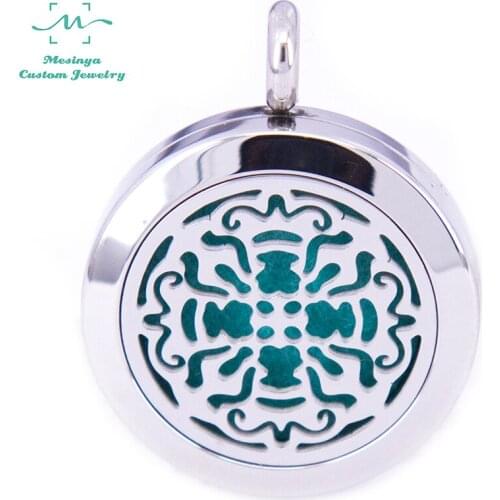 With shiny Chain!10pcs mesinya 1'' Old World Cross Aromatherapy /Essential Oils Stainless Steel Diffuser Locket Necklace