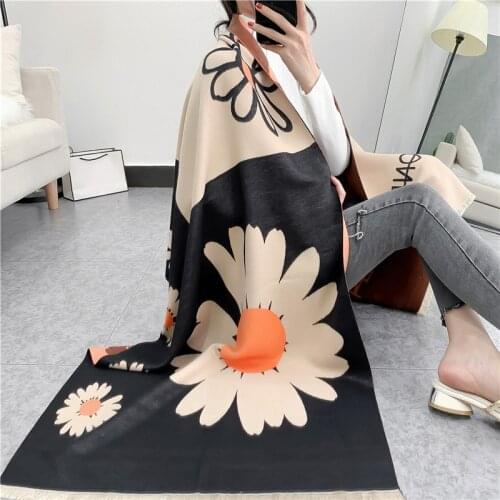 2020 Korean winter new mini Daisy womens scarf thickened and warm double-sided cashmere imitation air conditioning Shawl Scarf
