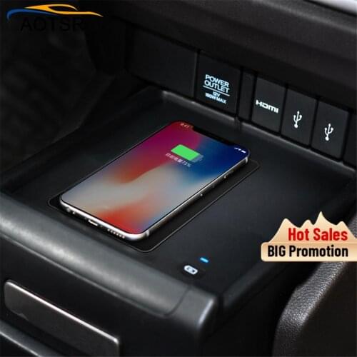 QI car wireless charger For Honda Odyssey Elysion 2016 Intelligent Infrared Fast Wireless Charging Car Phone Holder for iphone