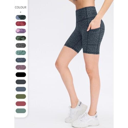 Seamless Women Yoga Shorts with Pocket Fitness Clothing Gym Push Up Hip Shorts Workout Short Leggings Sportswear