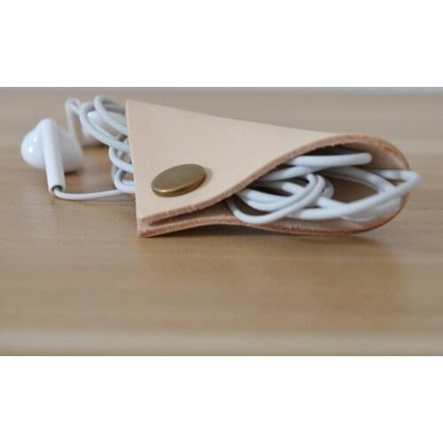 3PCS Genuine Leather Earphone Cord Holder Heaphone Cable Winder USB Data Cable Wire Organizer For iphone USB Cables Clip