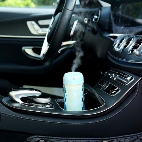 Multifunctional Humidifier Simple USB Humidifier Handy Aroma Diffuser Humidifier with Mini LED Light & Fan for Home & Car