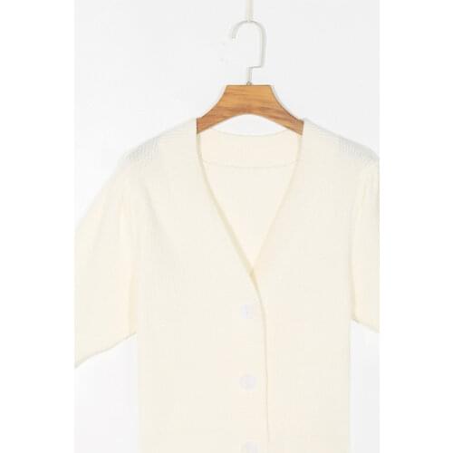 Spring womens sweater casual solid color V-neck short sleeve sweater