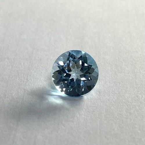 Round Brilliant Cut 8-11mm 3A Sky Blue Color 2.3-7.5 Carat Natural Topaz Jewelry Gemstones