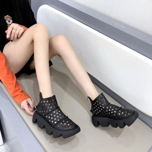 Large Size Fashion Boots Women Students Outdoor Casual Boots Women Korean Fashion Zip All-match Non-slip Thick-soled Boots