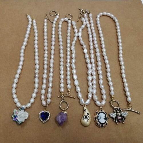 Trendy simple natural fresh pearl stone crystal chokers necklace pendant jewelry for women